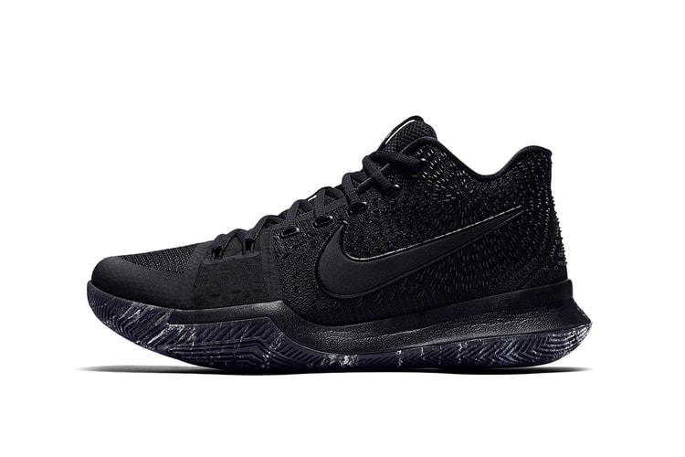"Triple Black" Makes Its Way Onto Nike's Best-Selling Basketball Silhouette
