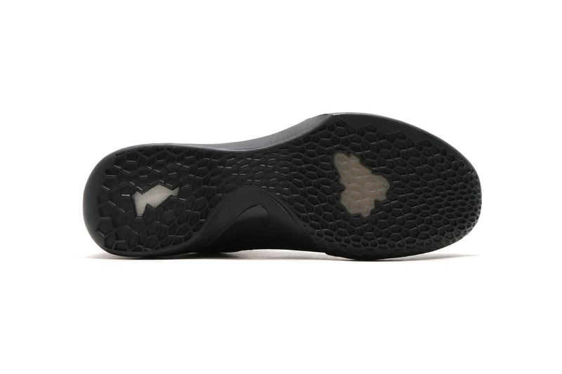Nike Zoom Kobe Venomenon 6 Triple Black Kobe Bryant NBA