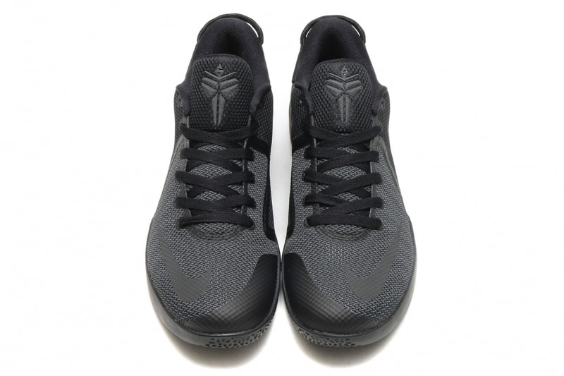Nike Zoom Kobe Venomenon 6 Triple Black Kobe Bryant NBA