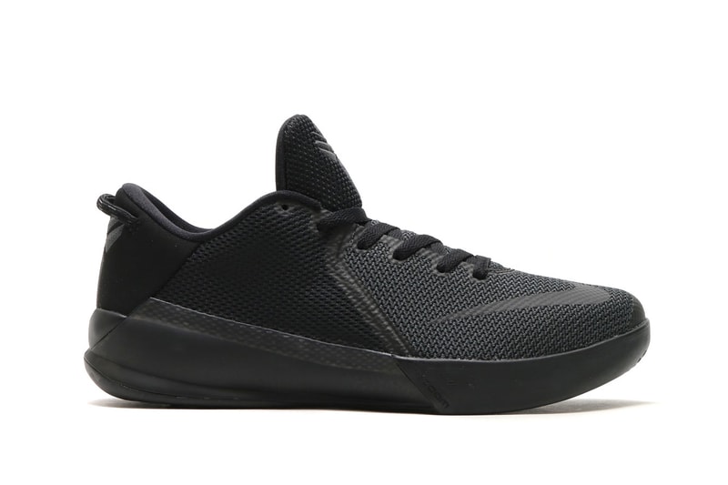 Nike Zoom Kobe Venomenon 6 Triple Black Kobe Bryant NBA