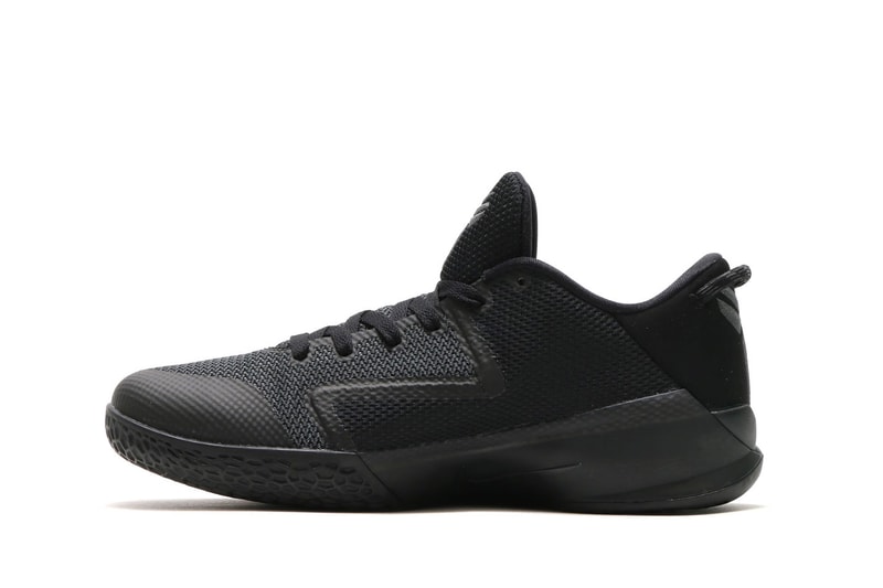 Nike Zoom Kobe Venomenon 6 Triple Black Kobe Bryant NBA