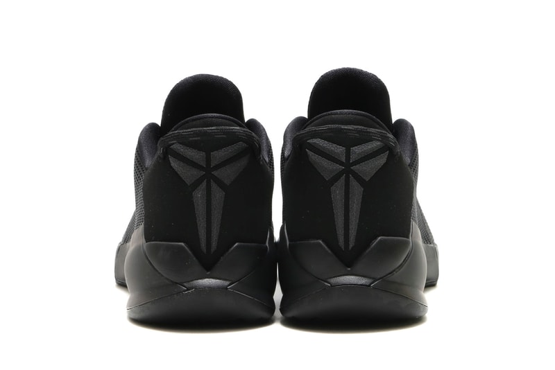 Nike Zoom Kobe Venomenon 6 Triple Black Kobe Bryant NBA