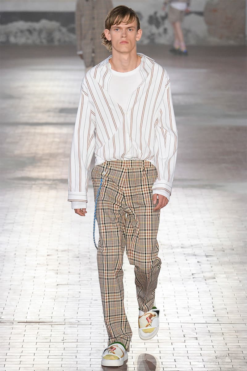 No. 21 Spring/Summer 2018 Collection Runway