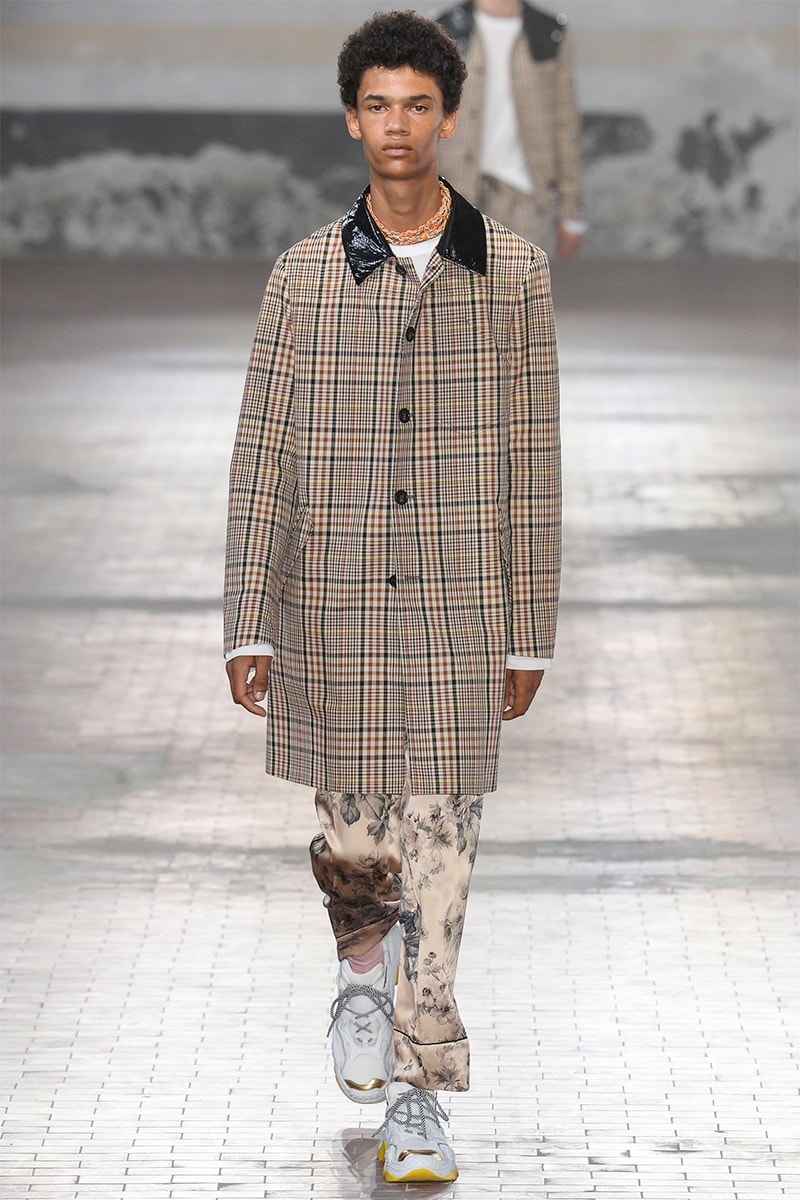 No. 21 Spring/Summer 2018 Collection Runway