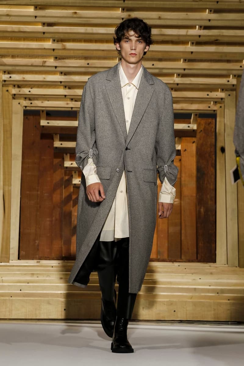 OAMC 2018 Spring/Summer Paris Fashion Week Men's Runway Show