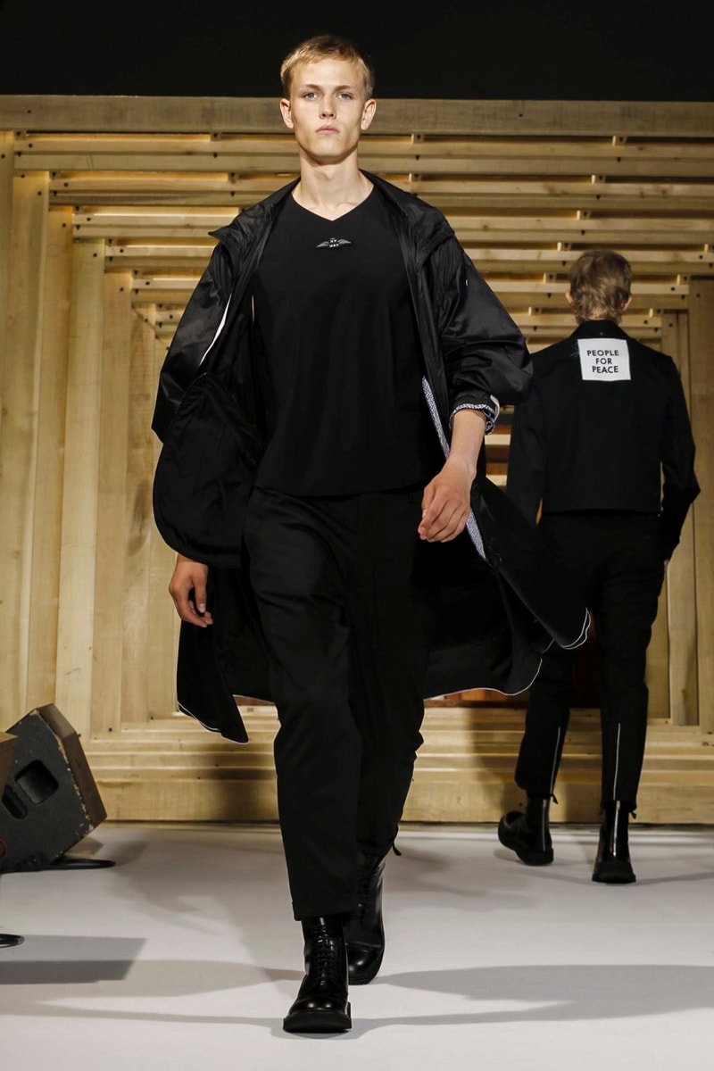 OAMC 2018 Spring/Summer Paris Fashion Week Men's Runway Show