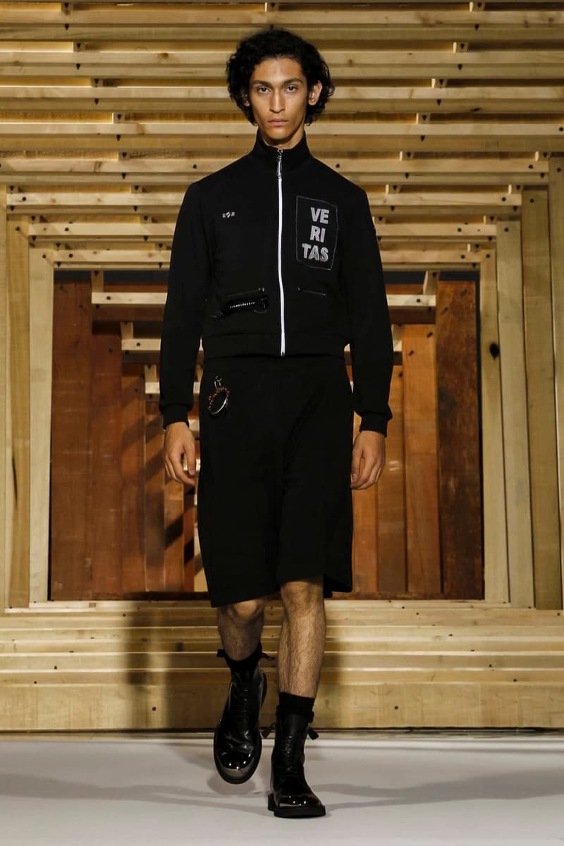 OAMC 2018 Spring/Summer Paris Fashion Week Men's Runway Show