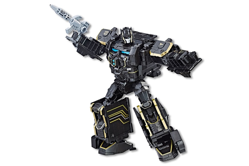 Paul Rodriguez Special Edition Primitive Skateboarding Transformer Transformers Last Knight Optimus Prime Skateboarding hover board comic-con San Diego