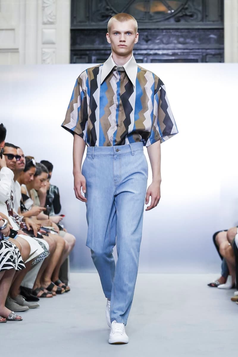 Sean Suen 2018 Spring Summer Collection Paris Fashion Week Runway Show