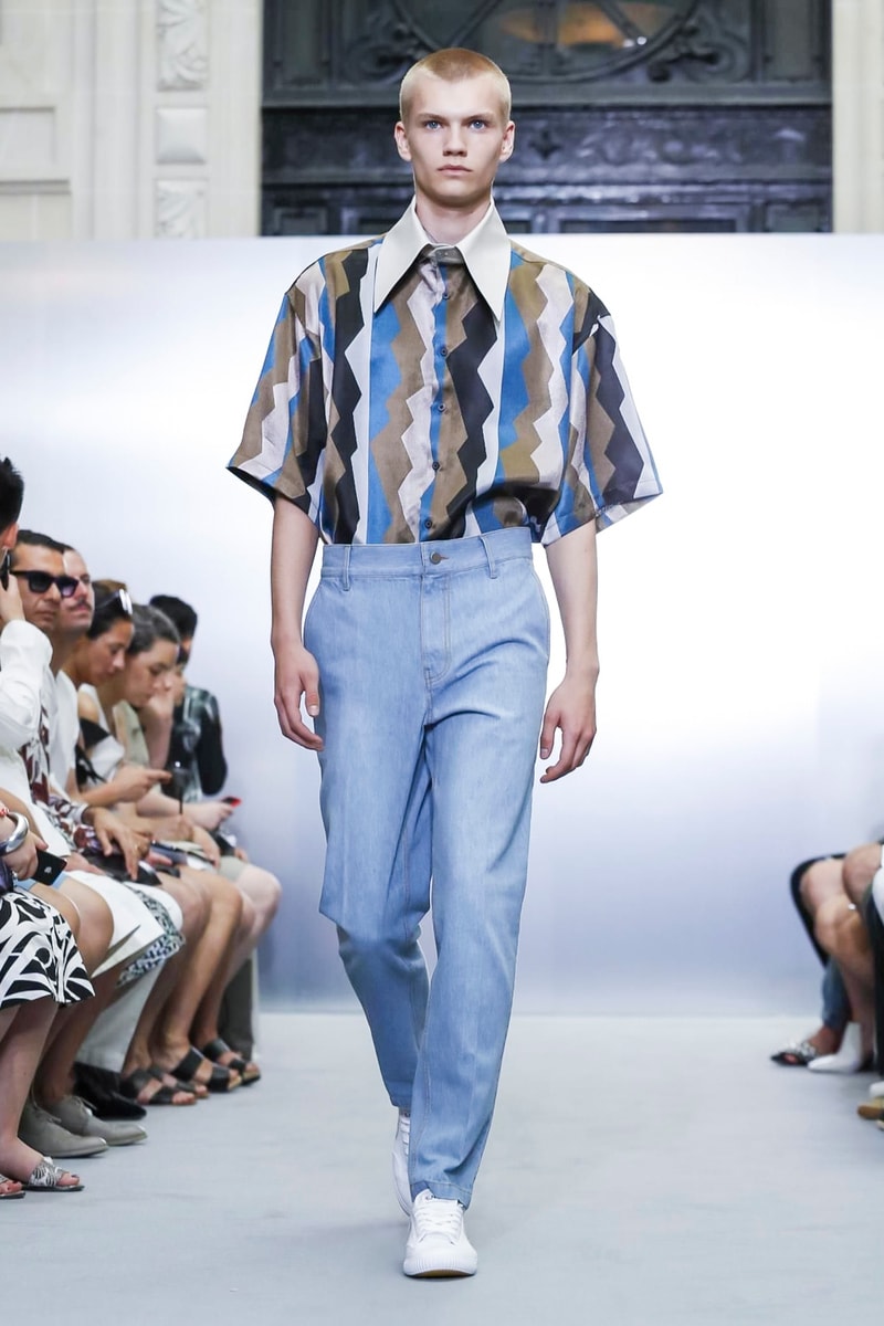 Sean Suen 2018 Spring Summer Collection Paris Fashion Week Runway Show