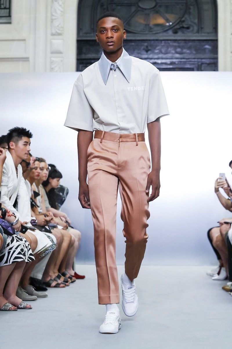 Sean Suen 2018 Spring Summer Collection Paris Fashion Week Runway Show