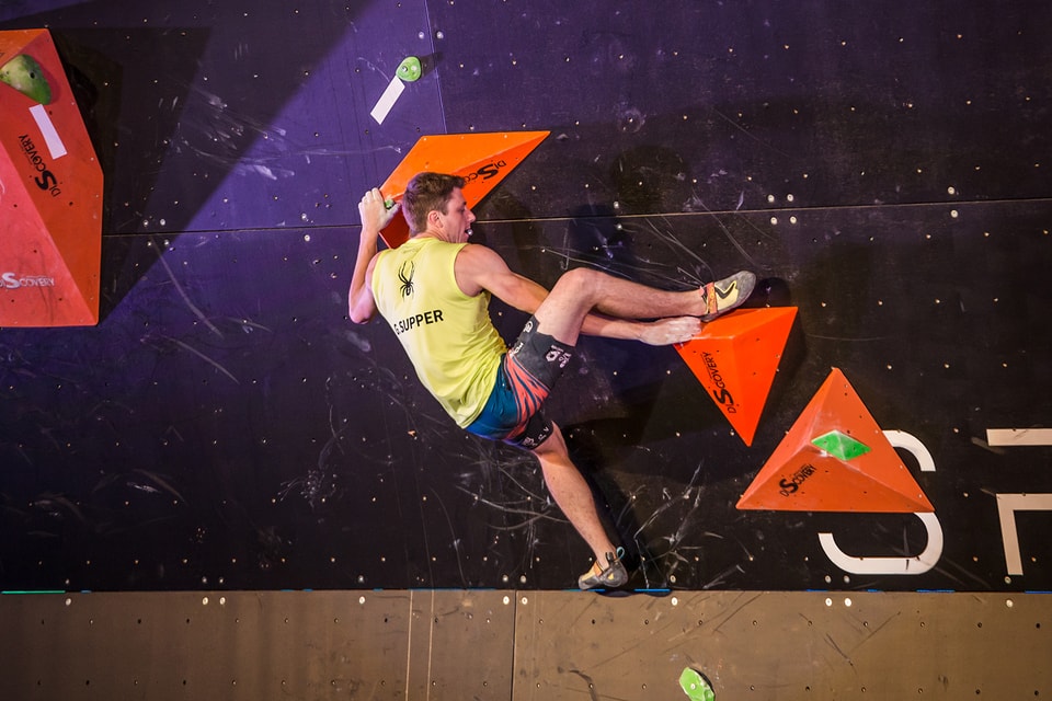 SPYDER's Annual River Climbing Championship Takes Place in Seoul