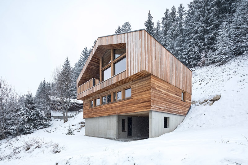 Studio Razavi Mountain House