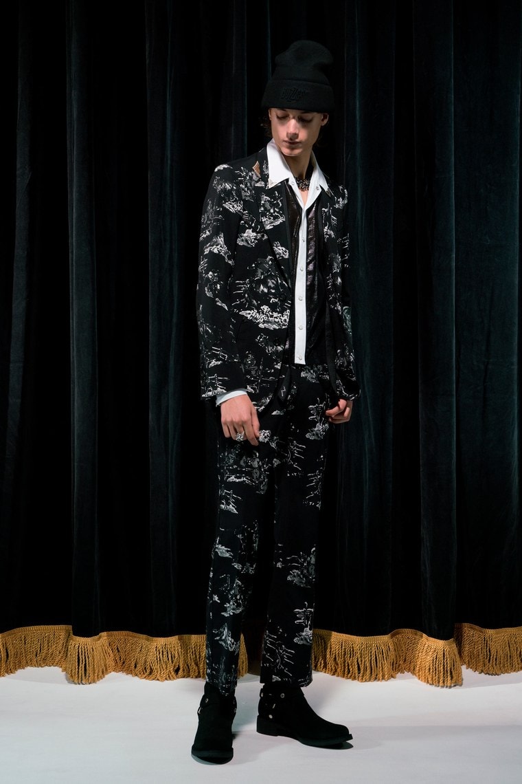 TAKAHIROMIYASHITA the SoloIst. Takahiro Miyashita Fashion Clothing Apparel Luxury Black 2018 Spring Summer Collection Paris Fashion Week Men's