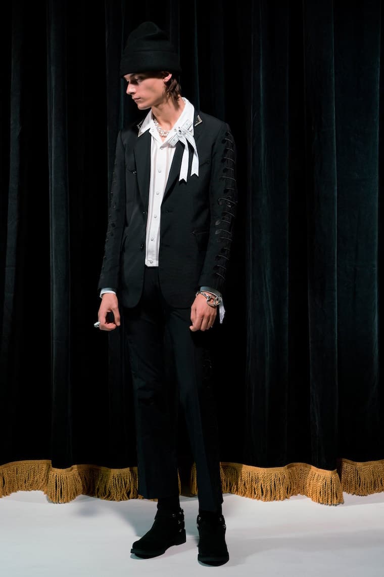 TAKAHIROMIYASHITA the SoloIst. Takahiro Miyashita Fashion Clothing Apparel Luxury Black 2018 Spring Summer Collection Paris Fashion Week Men's