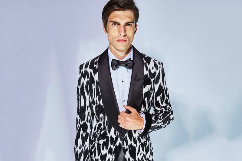Tom Ford Remixes the Traditional Suit for His 2018 Spring/Summer Menswear Collection