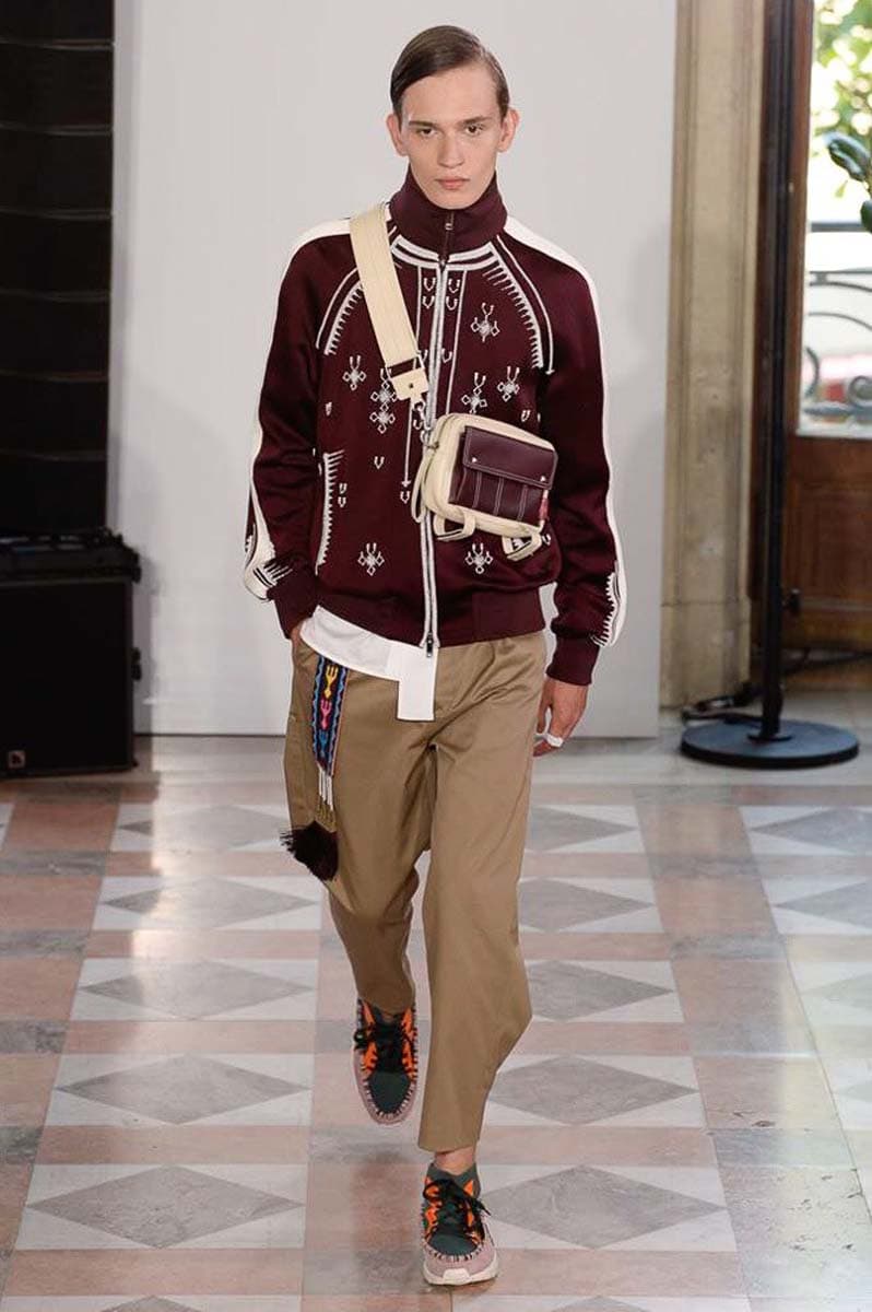 Valentino 2018 Spring/Summer Paris Fashion Week Men's Runway Show