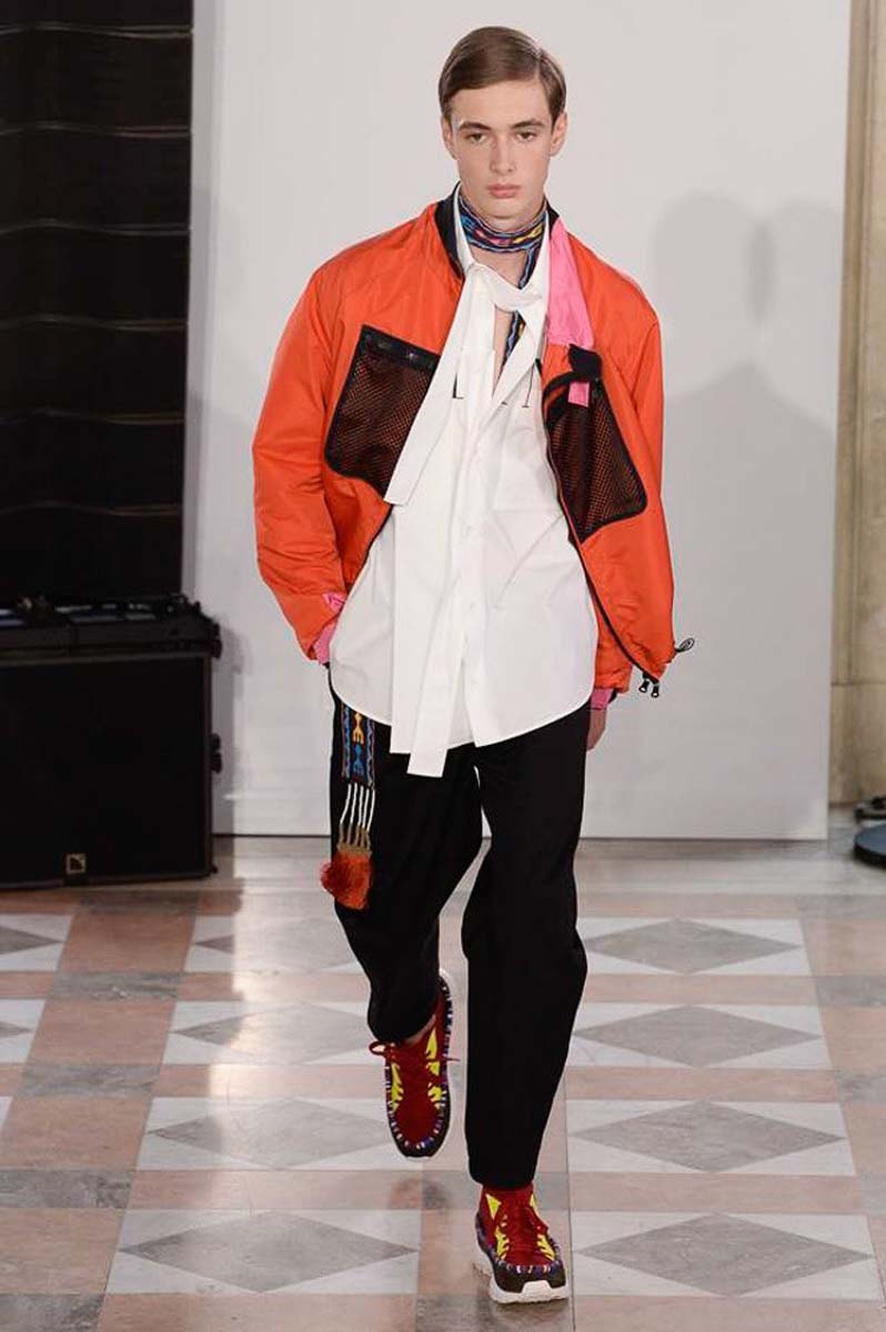Valentino 2018 Spring/Summer Paris Fashion Week Men's Runway Show