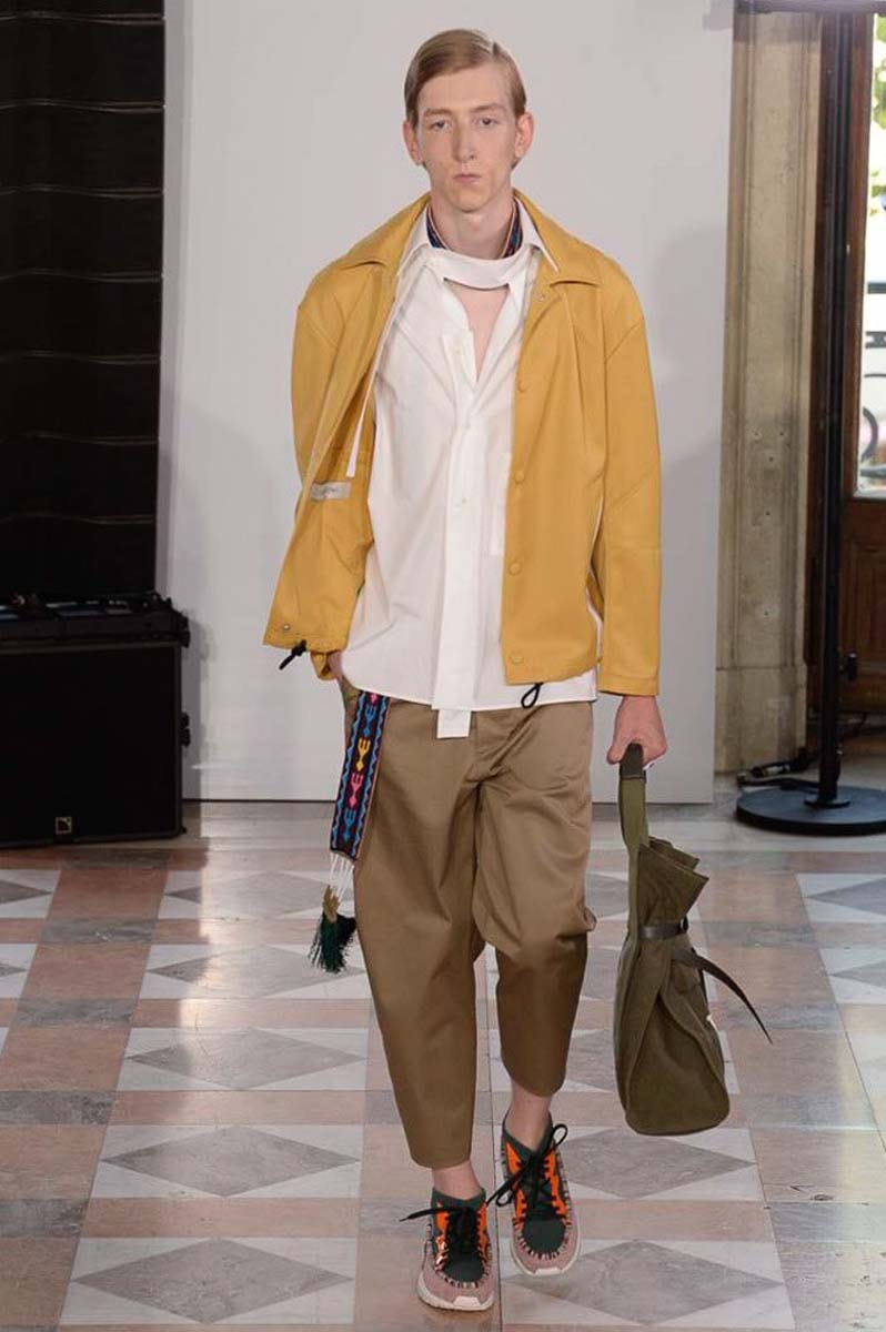 Valentino 2018 Spring/Summer Paris Fashion Week Men's Runway Show