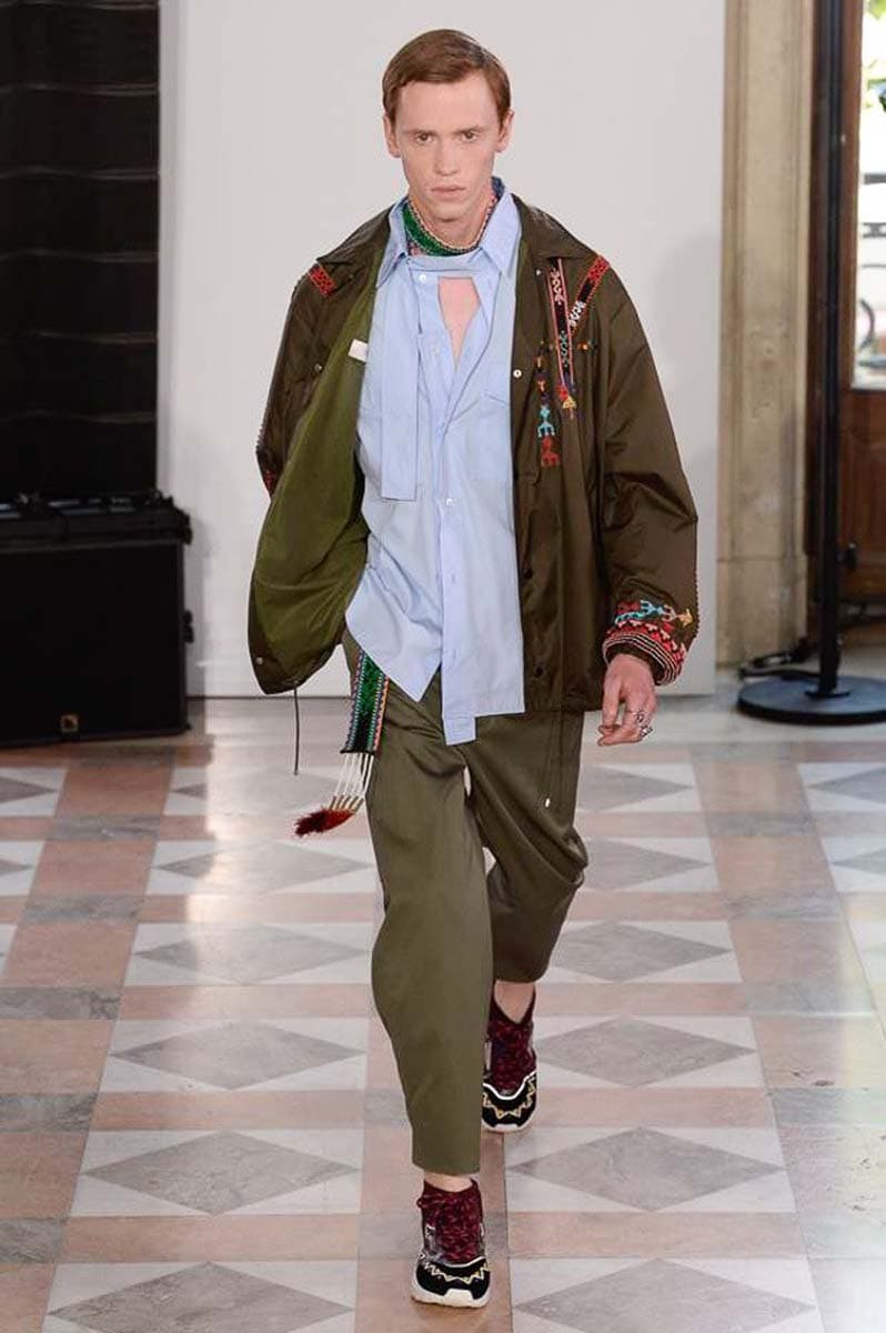 Valentino 2018 Spring/Summer Paris Fashion Week Men's Runway Show