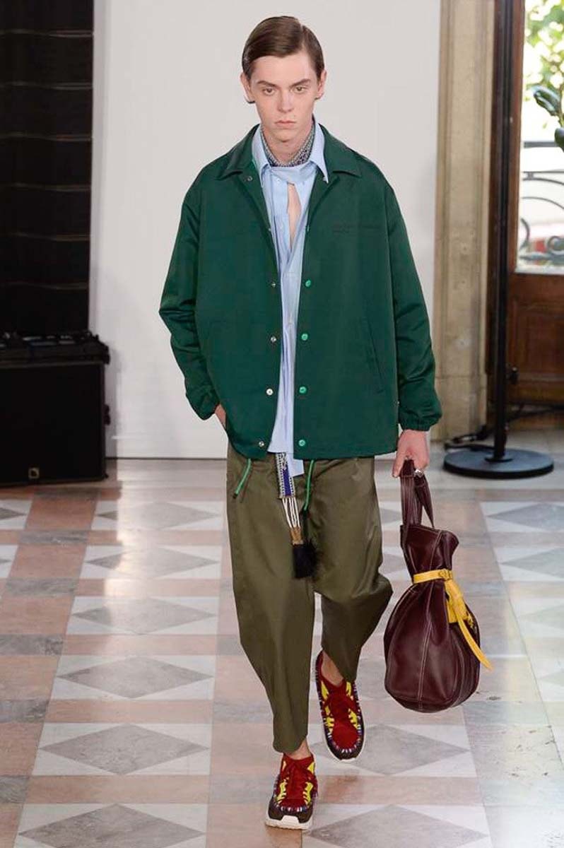 Valentino 2018 Spring/Summer Paris Fashion Week Men's Runway Show