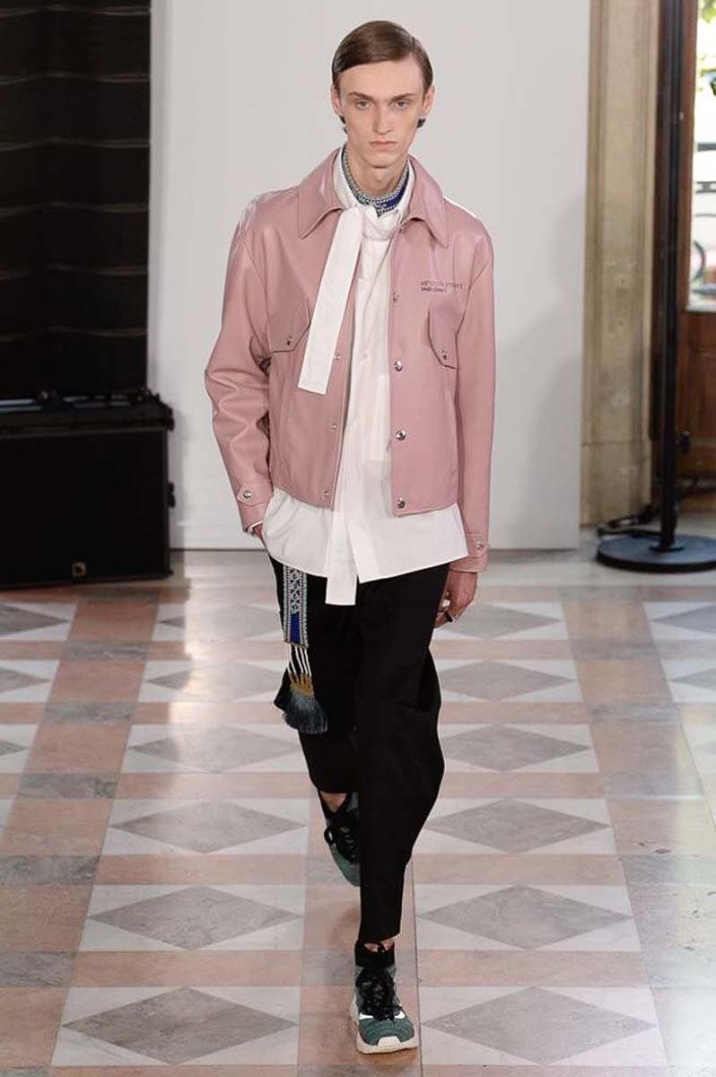 Valentino 2018 Spring/Summer Paris Fashion Week Men's Runway Show