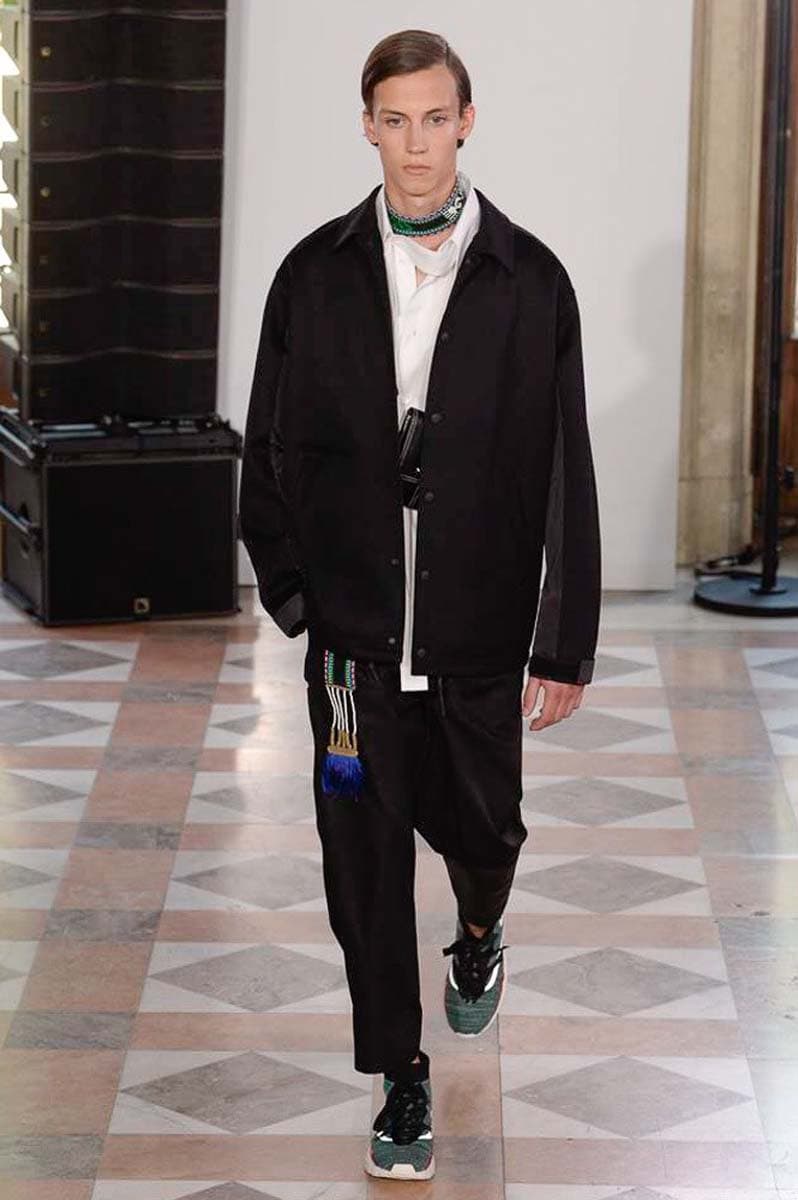 Valentino 2018 Spring/Summer Paris Fashion Week Men's Runway Show