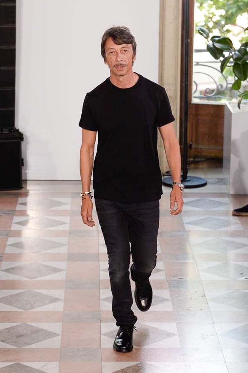 Valentino 2018 Spring/Summer Paris Fashion Week Men's Runway Show