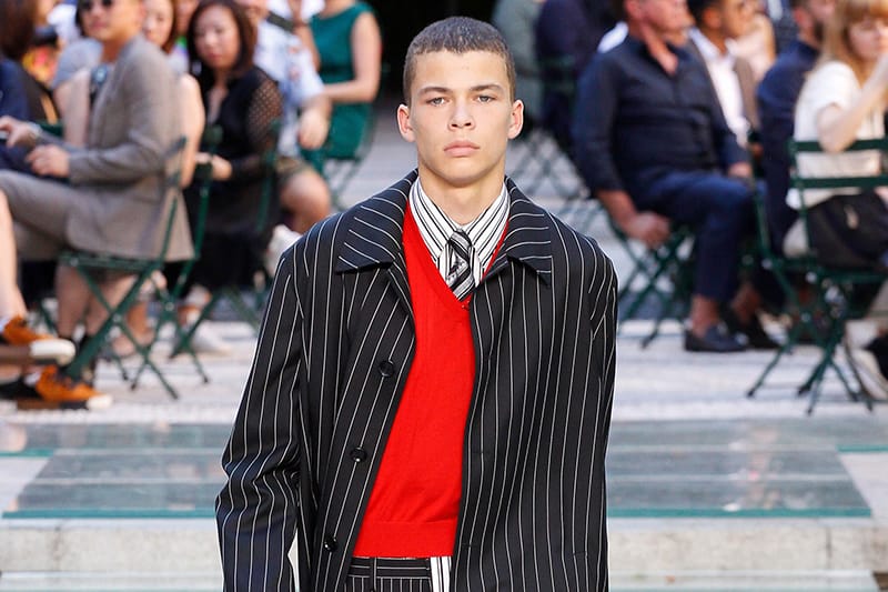 Versace's Spring/Summer 2018 Collection Brings Old Inspirations Into the Modern Age