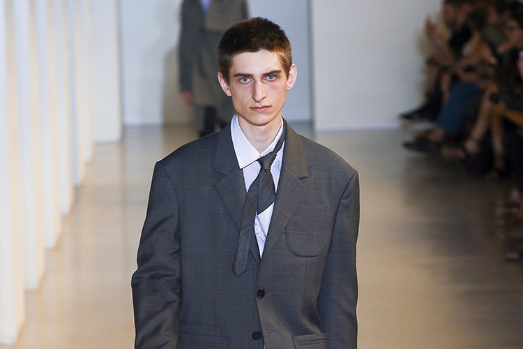 Wooyoungmi's 2018 Spring/Summer Collection Finds the Harmony Between Embroidery and Luxury