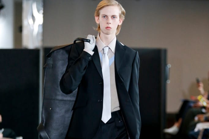 Xander Zhou 2018 Spring/Summer Collection Offers His Take on Office Attire