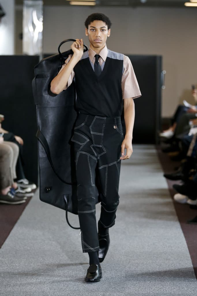 Xander Zhou 2018 Spring/Summer Collection Runway Show London Fashion Week Men's