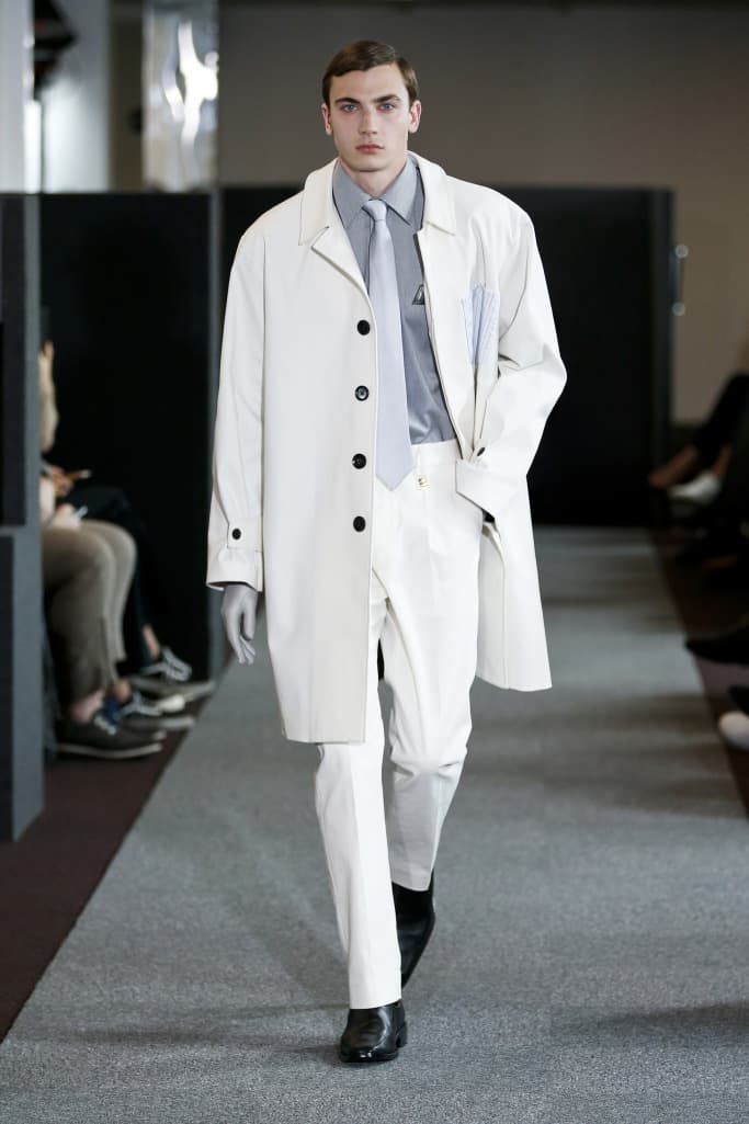 Xander Zhou 2018 Spring/Summer Collection Runway Show London Fashion Week Men's