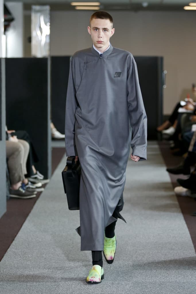 Xander Zhou 2018 Spring/Summer Collection Runway Show London Fashion Week Men's