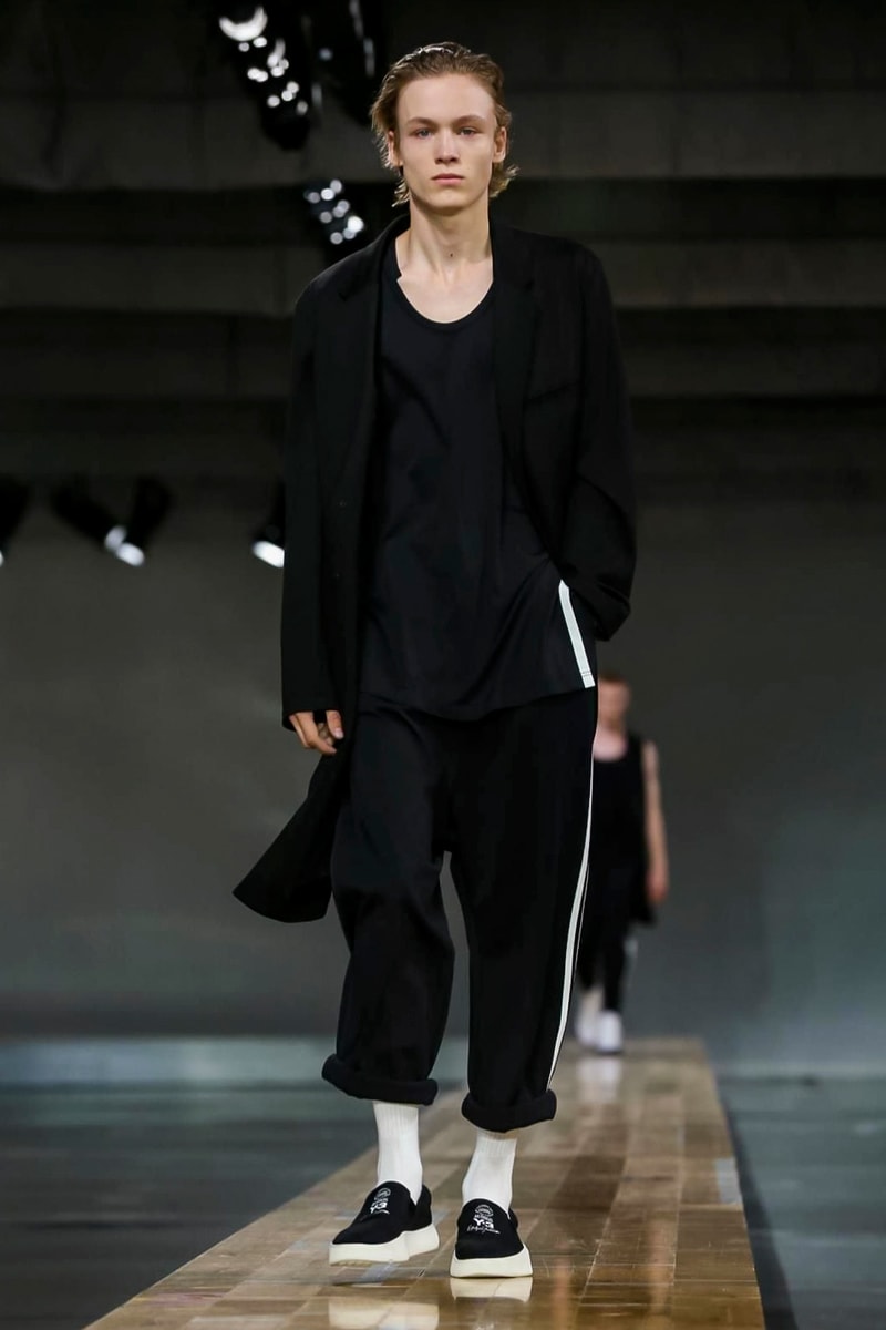 Y-3 2018 Spring/Summer Collection Paris Fashion Week Men's