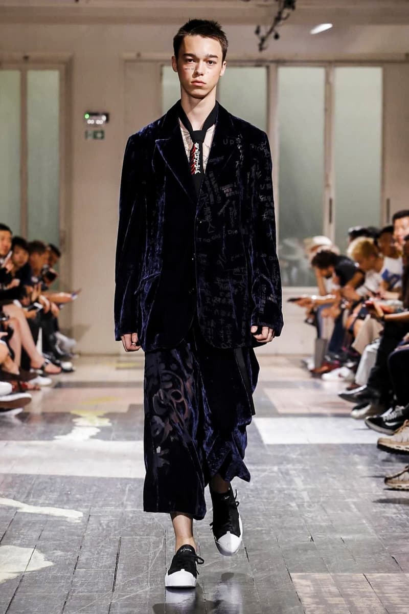 Yohji Yamamoto 2018 Spring Summer Collection Paris Fashion Week Men's Runway Show