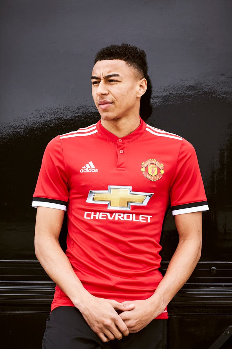 Manchester United Unveils 2017 18 Home Jersey Hypebeast