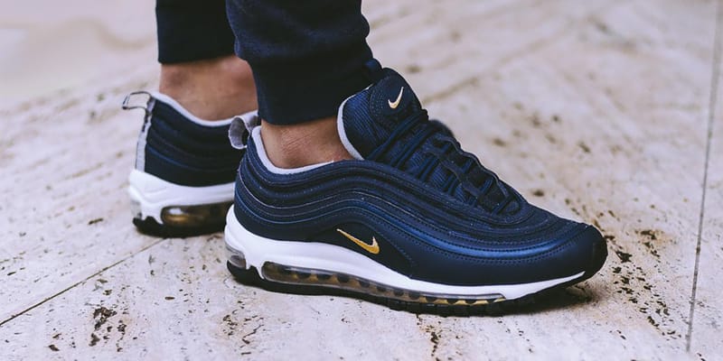 nike air max 97 black and white on feet