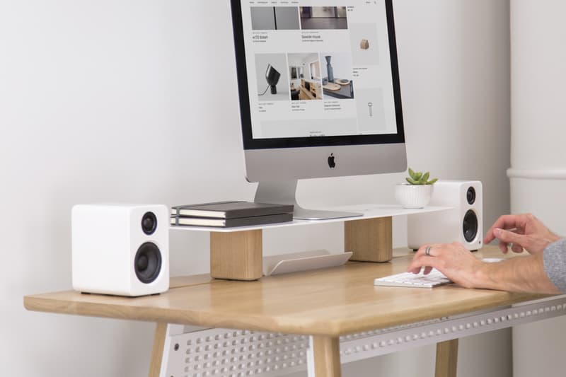 ARTIFOX STANDING DESK 02 LARGE STAND Workspace Built in Dock Cable Grid White Oak Walnut