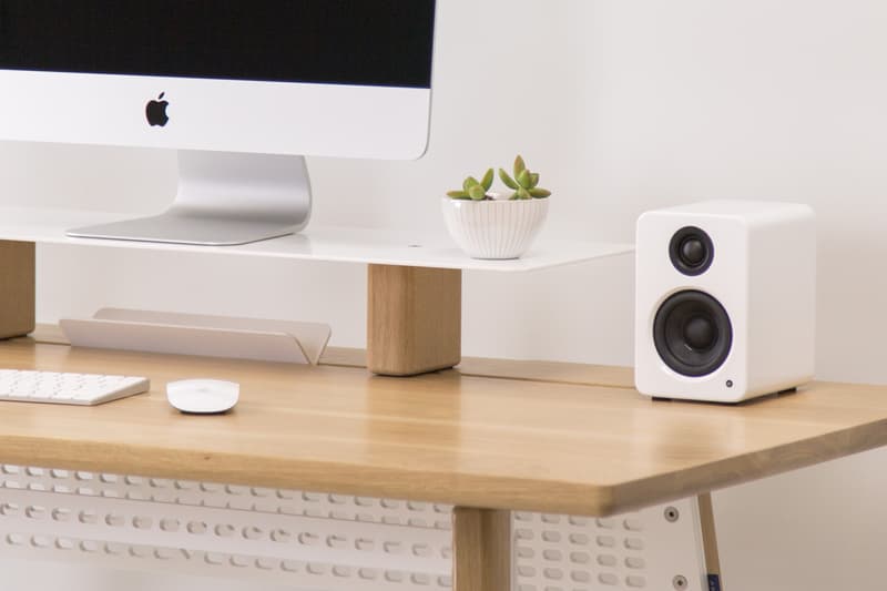 ARTIFOX STANDING DESK 02 LARGE STAND Workspace Built in Dock Cable Grid White Oak Walnut