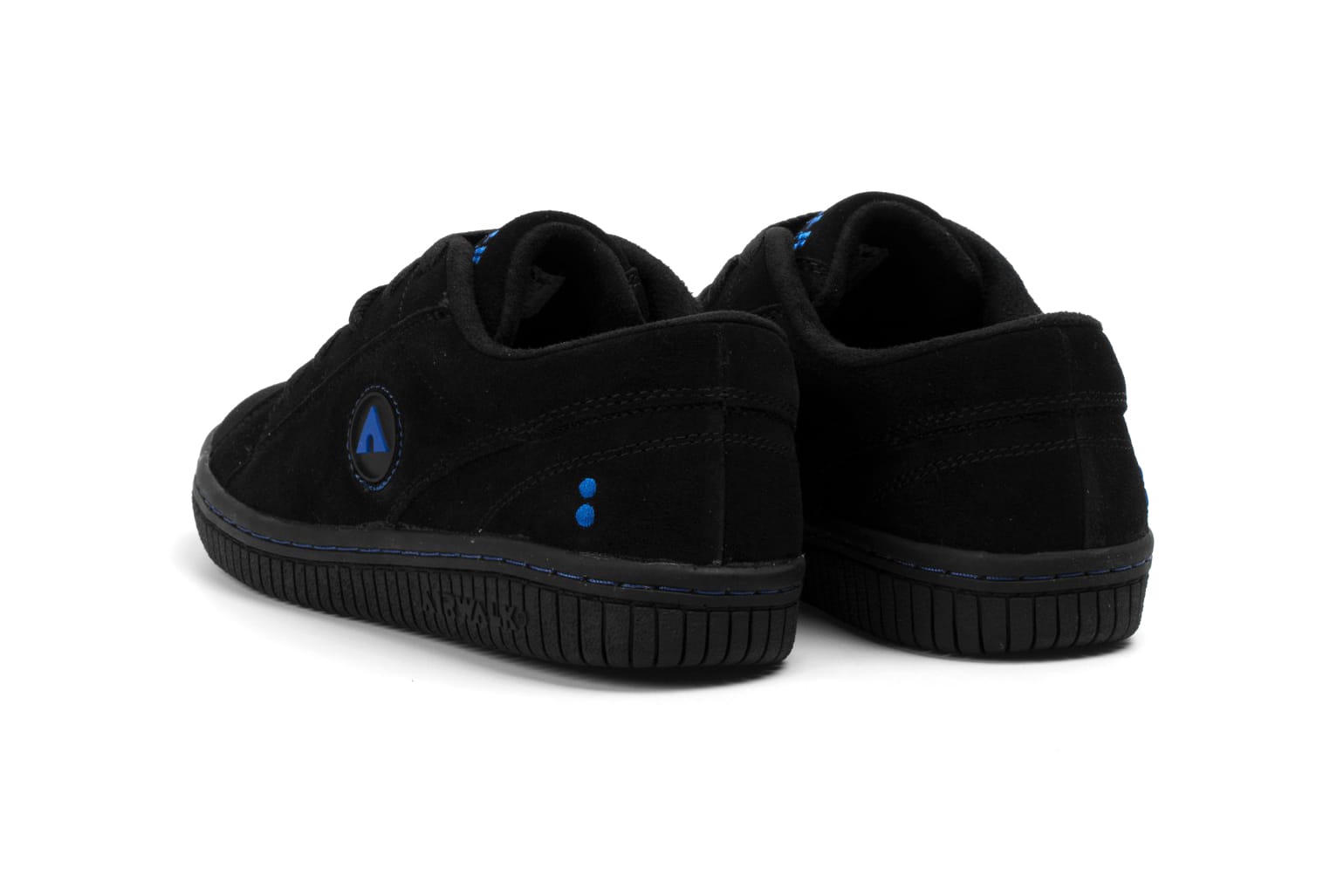 airwalk black shoes