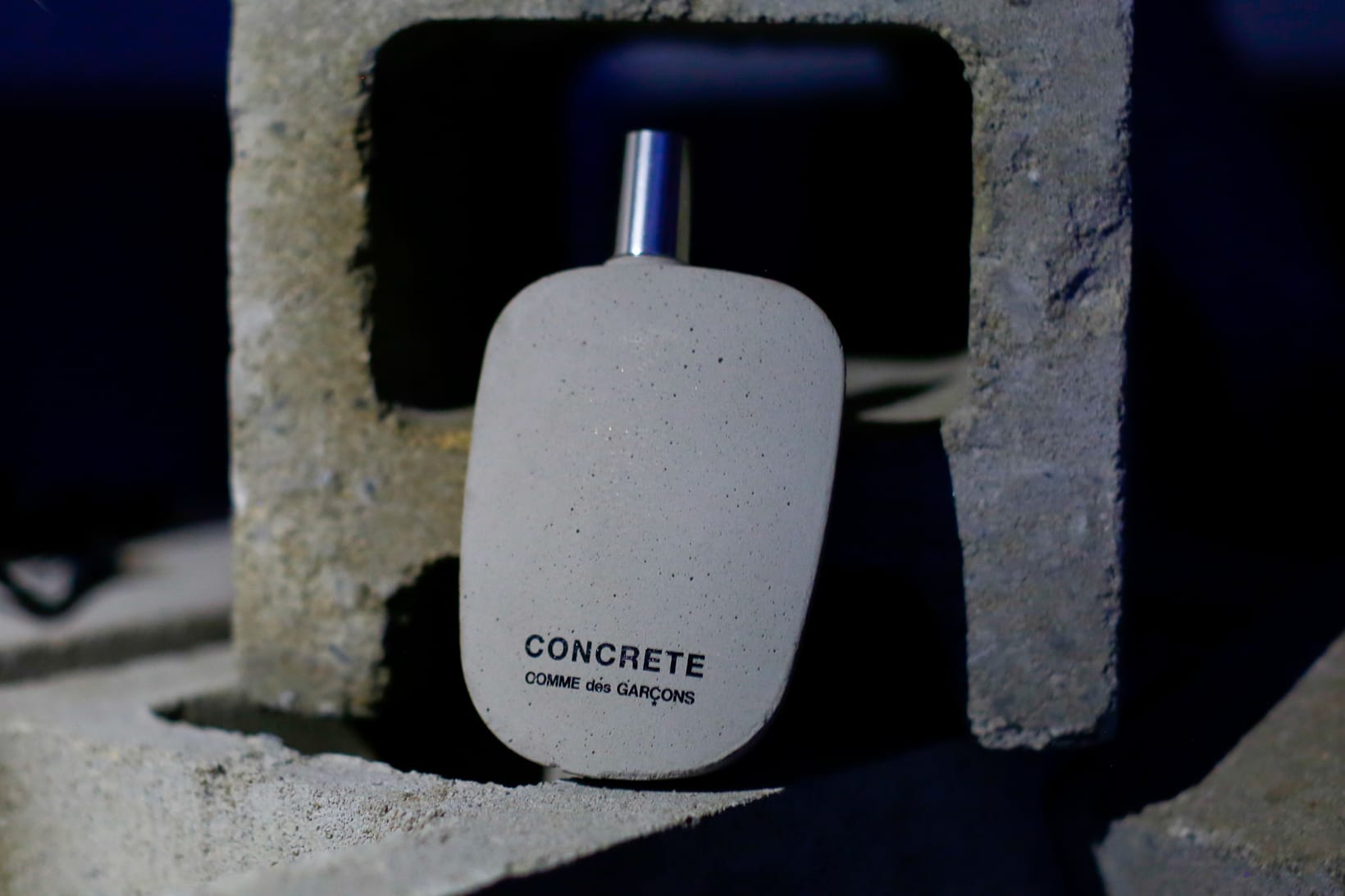 cdg concrete perfume