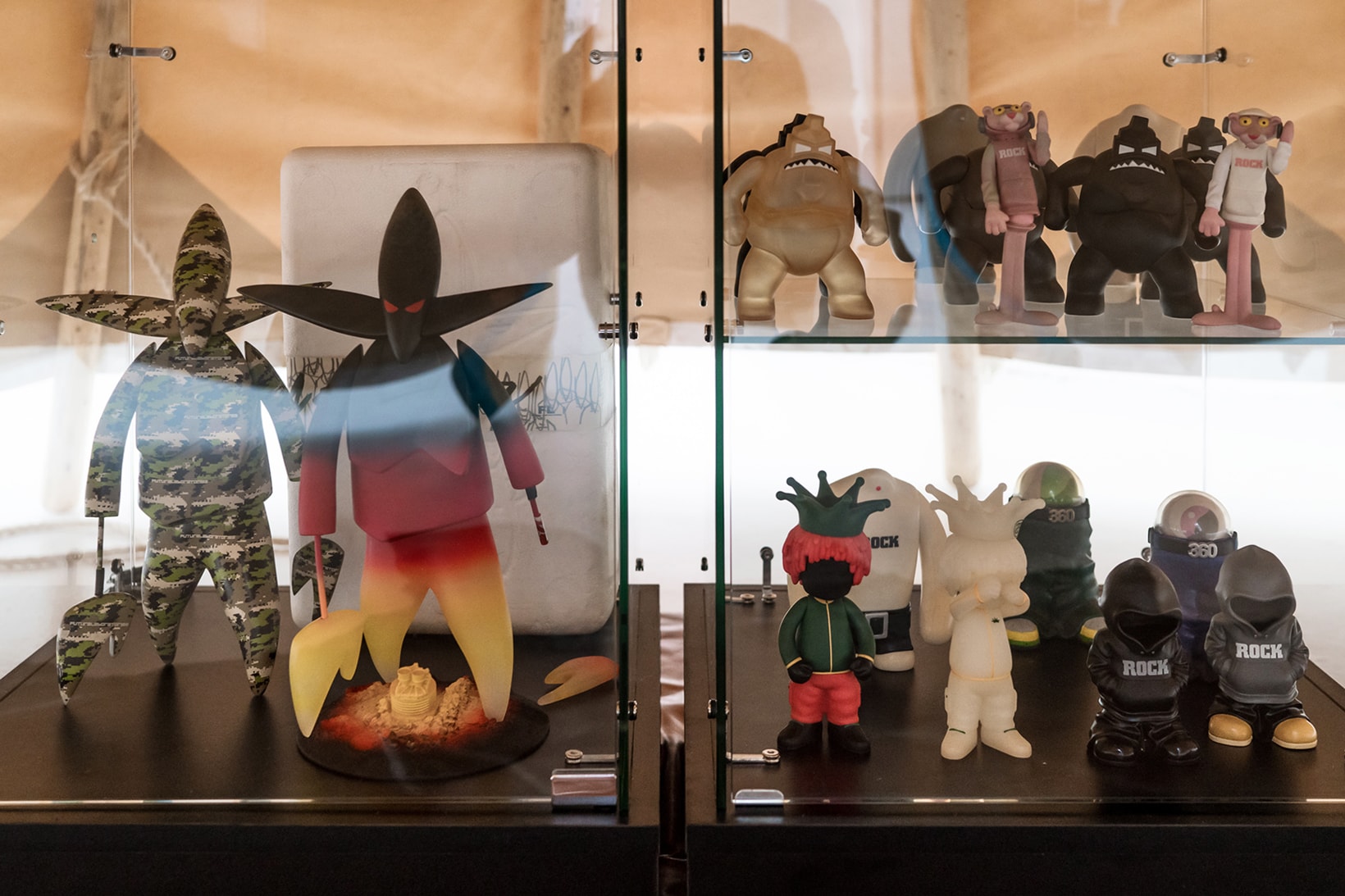 Jakuan Melendez Exhibit Sculptures Artwork Vinyl Toys Collectibles Figures BAPE Supreme Bounty Hunter Futura KAWS Companion