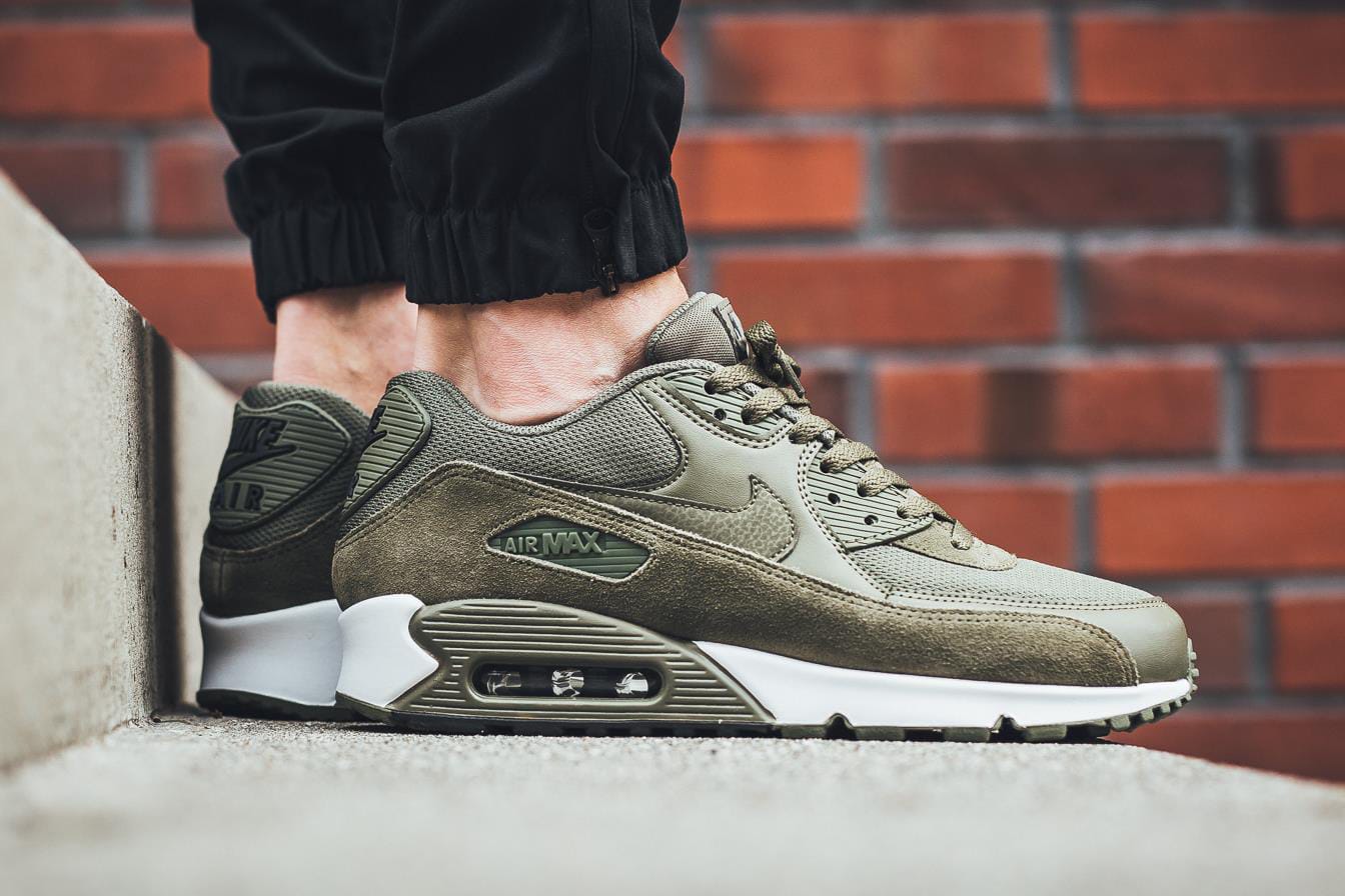 off white air max 90 olive