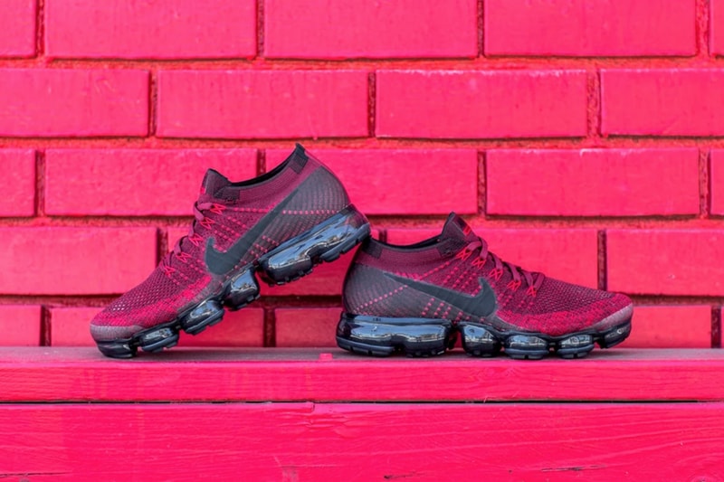 Nike Air VaporMax "Dark Team Red"