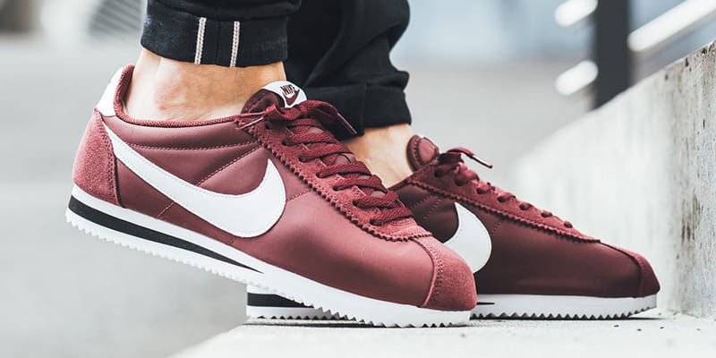 nike cortez mens maroon