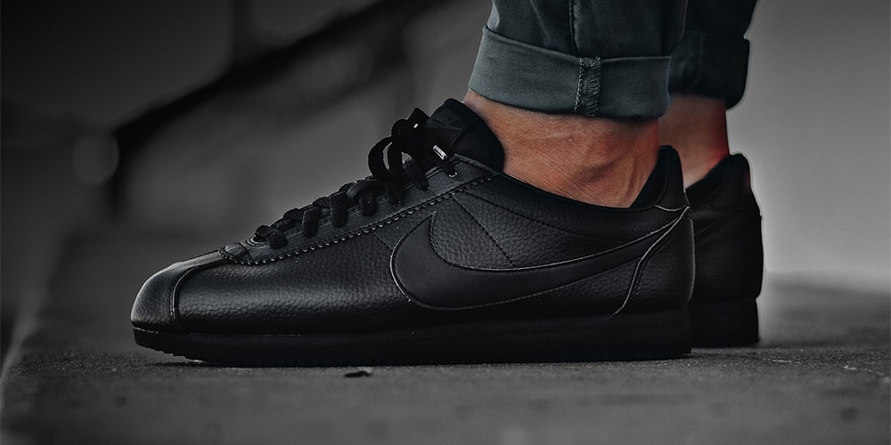 Nike cortez black leather shoes Clearance
