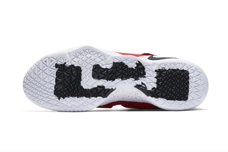 Nike LeBron Zoom Soldier 11 University Red