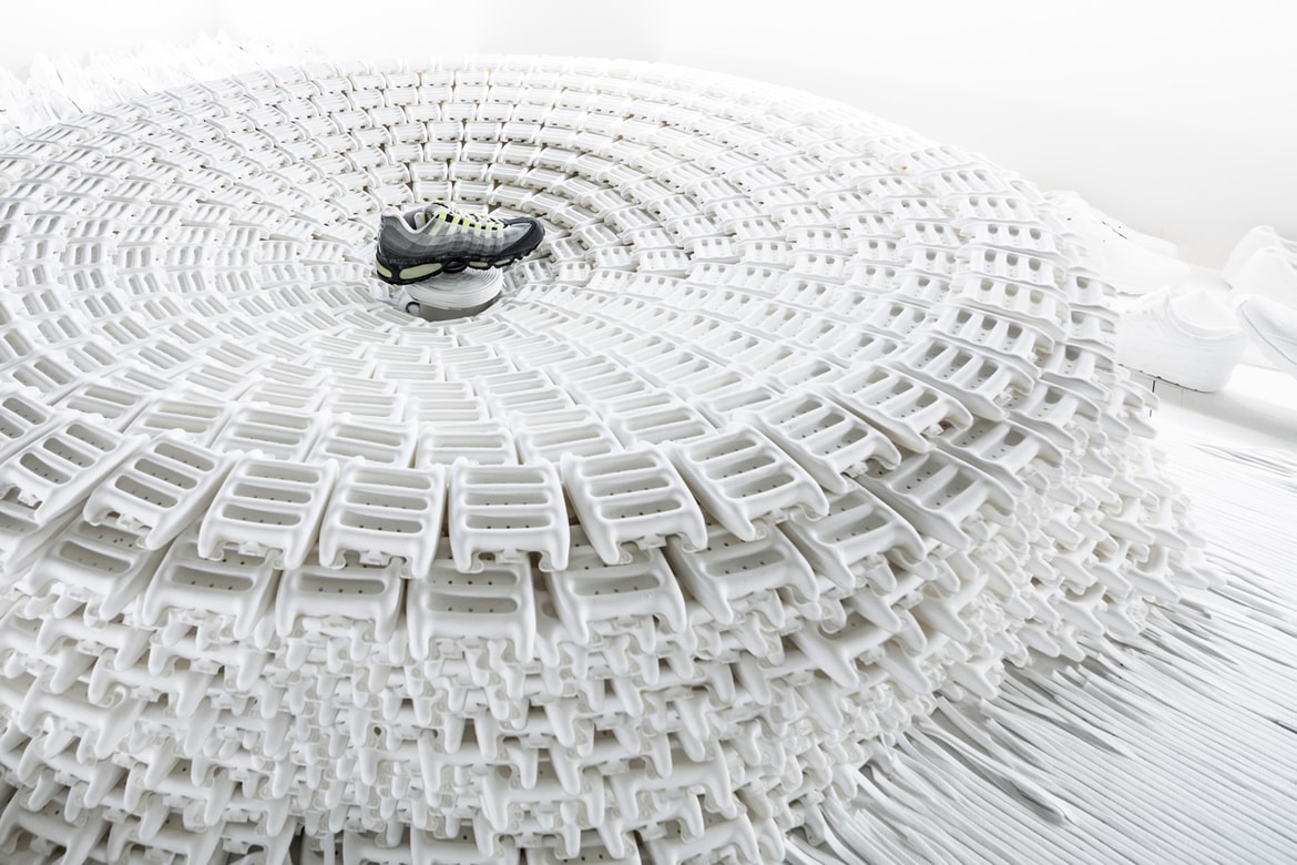 Wonderwall Built A Garden Entirely Out Of Sneakers For Nike Air Max S 30th Anniversary Wonderwall Built A Garden Entirely Out Of Sneakers For Nike Air Max S 30th Anniversary