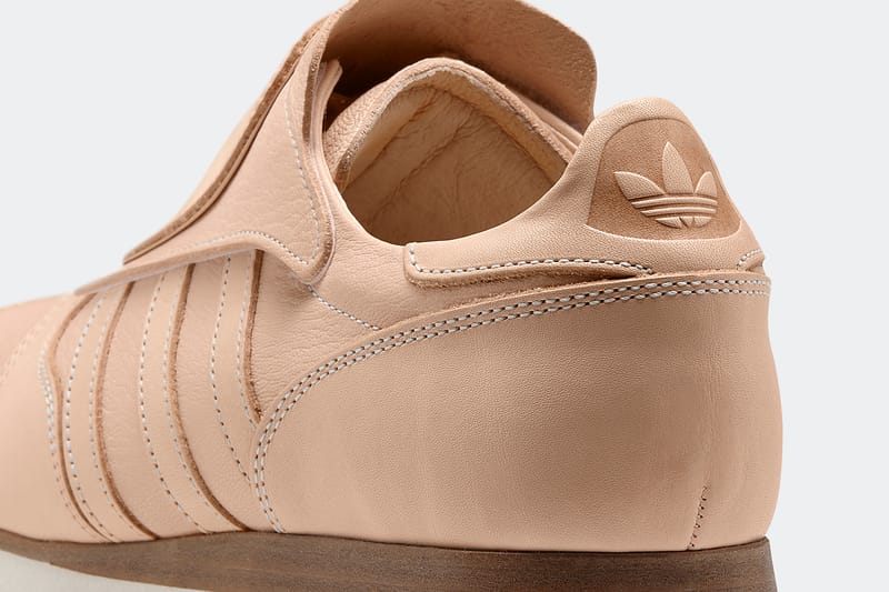 adidas micropacer hender scheme